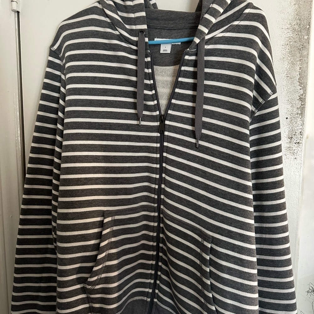 Men's Gray Striped Sweater
